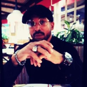 Meet your Posher, Troy